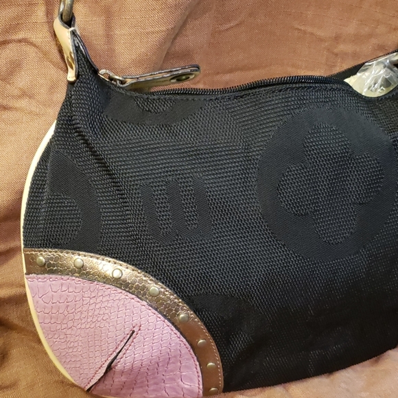 Emilie M Purse - Picture 6 of 8